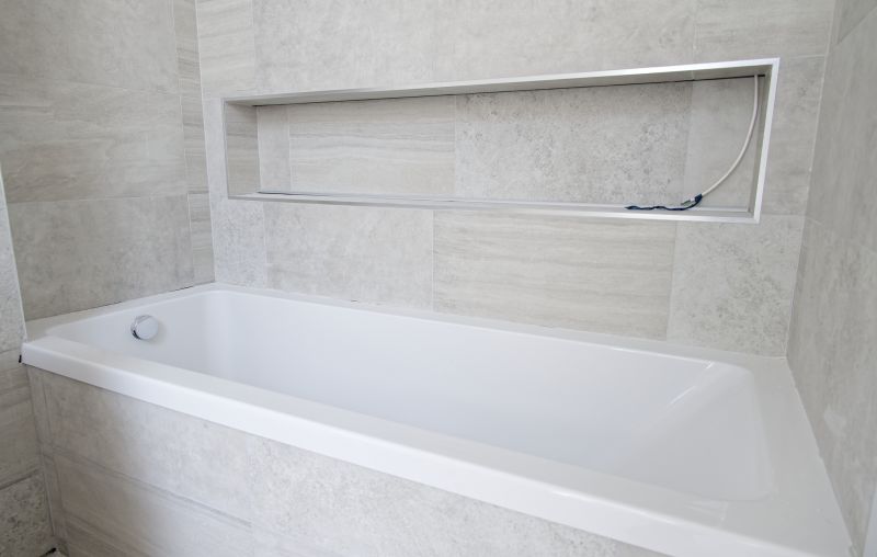 Modern Acrylic Tub